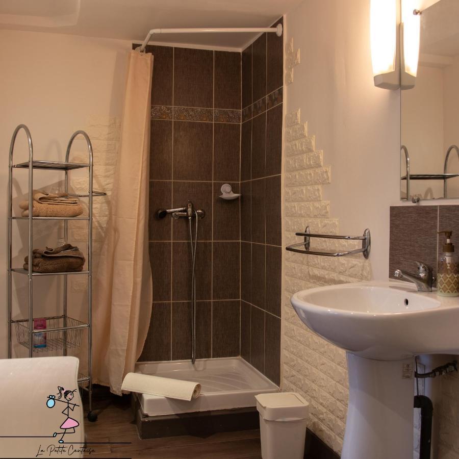 Hotel La Petite Contoise Contes  Zewnętrze zdjęcie